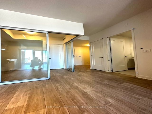 1410 - 177 Front St E