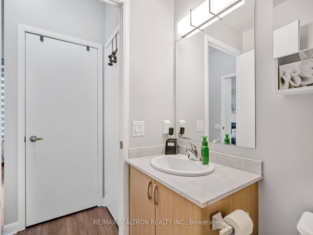 1011 - 525 Wilson Ave