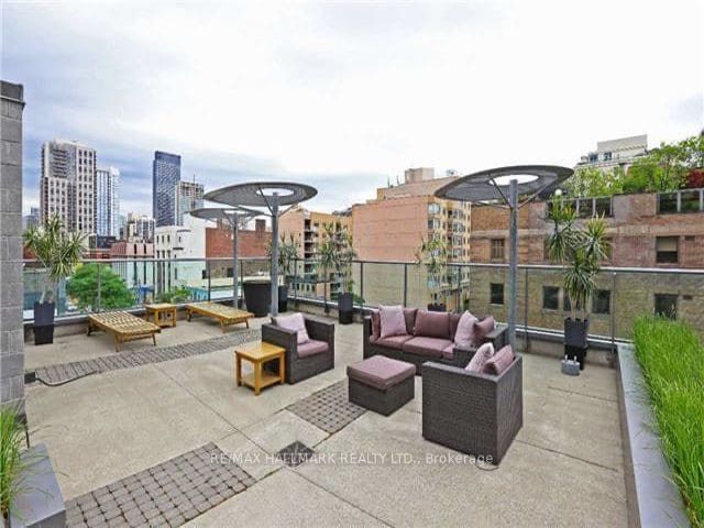 304 - 33 Lombard St