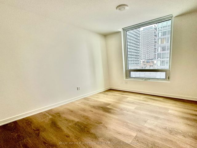 803 - 117 Broadway Ave