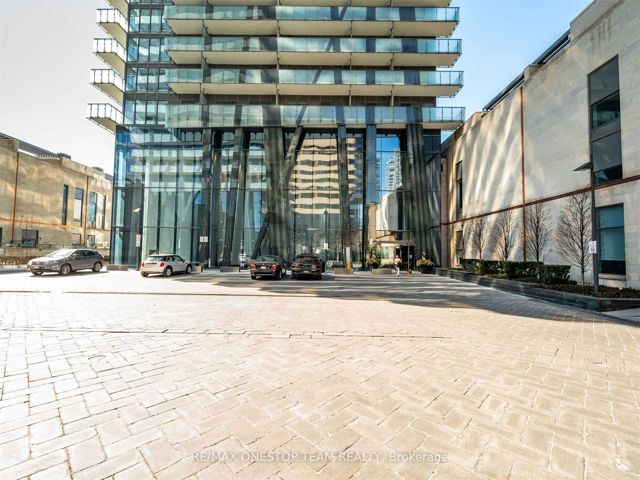 2803 - 65 St Mary St