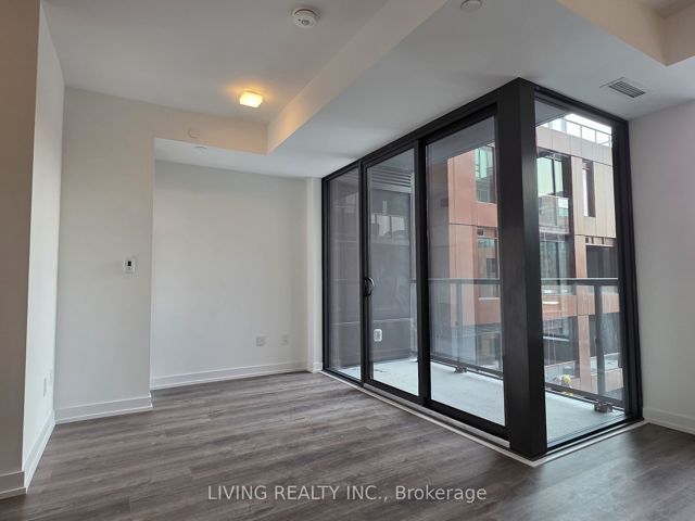 442 - 28 Eastern Ave
