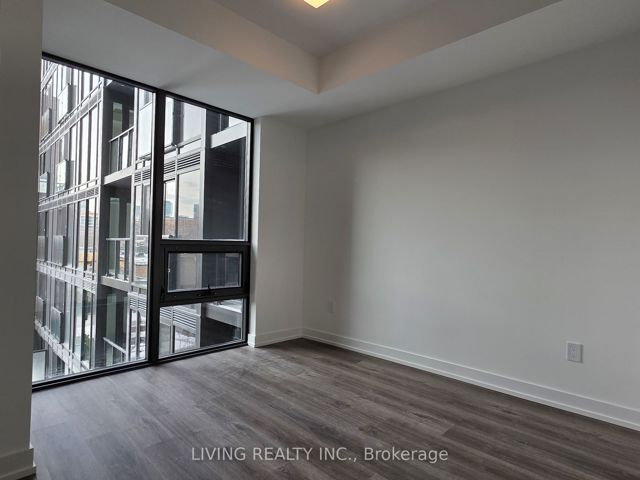 442 - 28 Eastern Ave