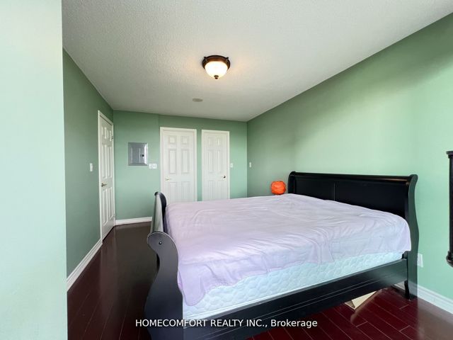 2807 - 18 Spring Garden Ave