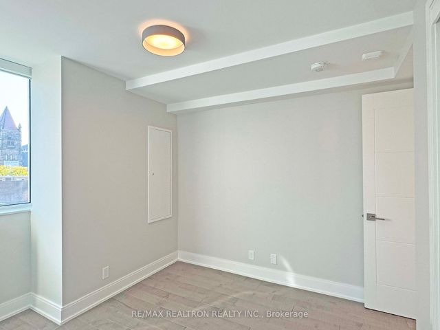 408 - 11 Walmer Rd