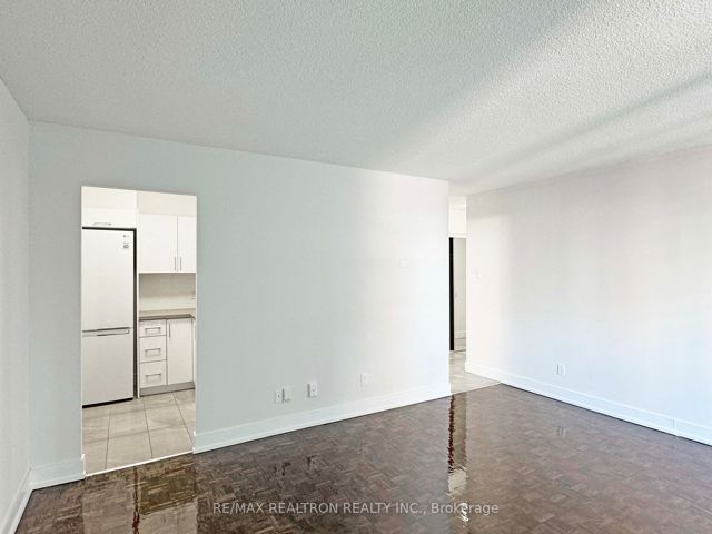 514 - 33 Isabella St