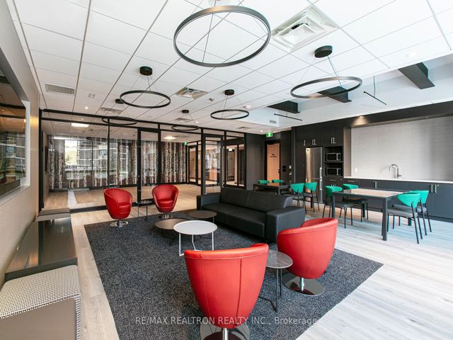 2511 - 33 Isabella St