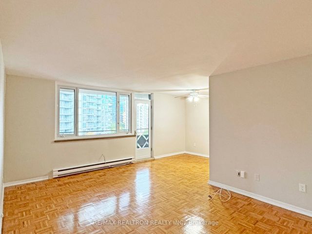 903 - 55 Isabella St