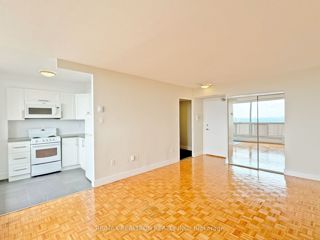 1712 - 666 Spadina Ave