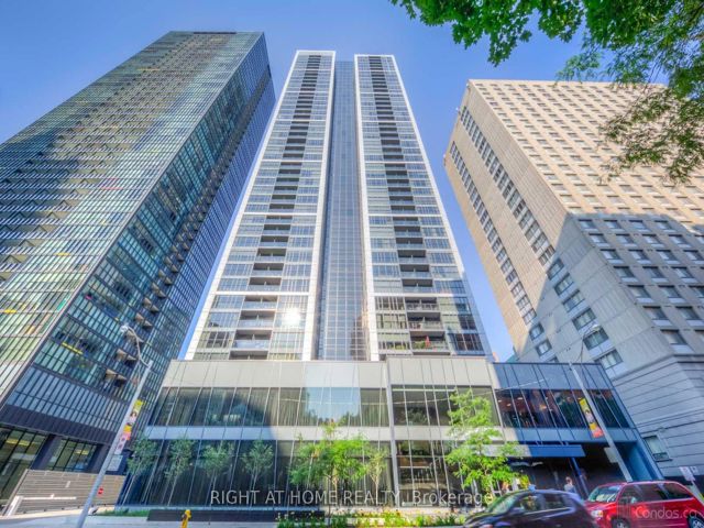 812 - 28 Ted Rogers Way