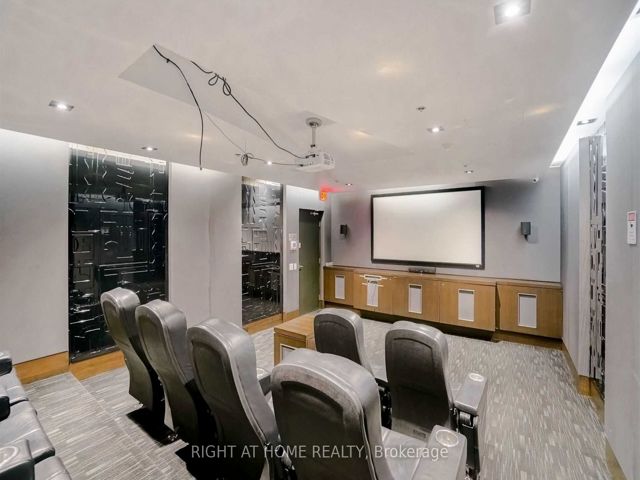 812 - 28 Ted Rogers Way