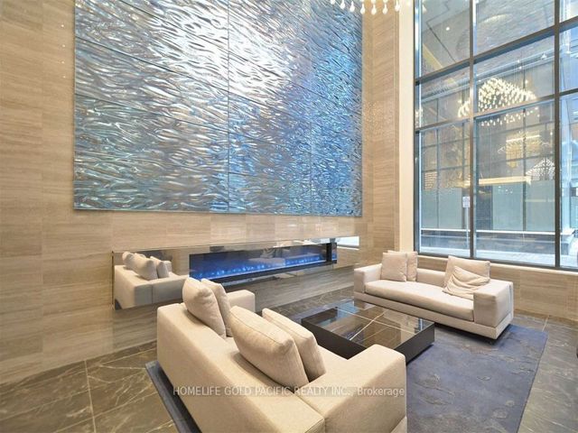 508 - 115 Blue Jays Way