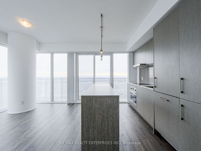5107 - 88 Harbour St