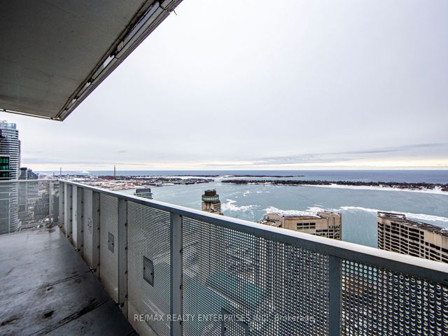 5107 - 88 Harbour St