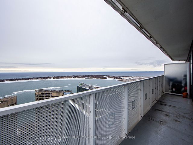 5107 - 88 Harbour St