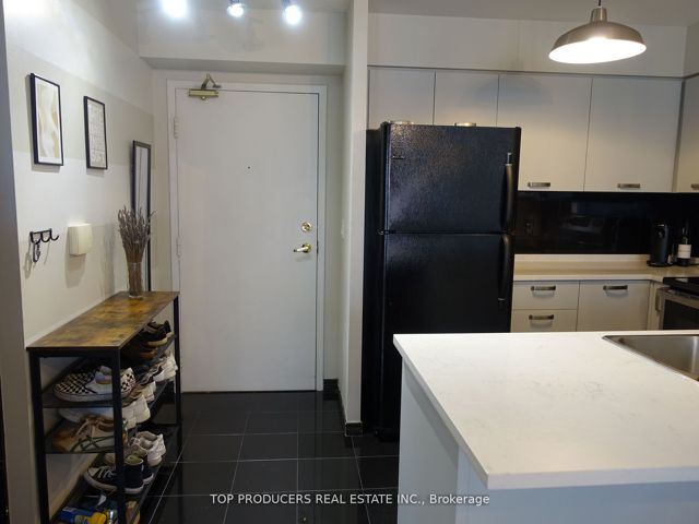 705 - 51 Harrison Garden Blvd