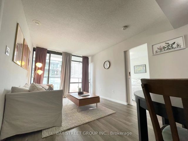 609 - 38 Grenville St