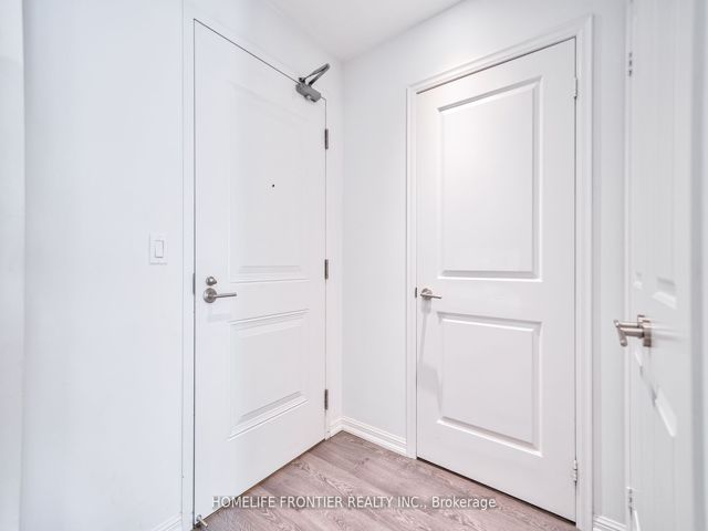 TH77B - 85 East Liberty St