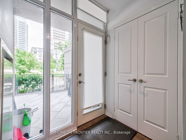 TH77B - 85 East Liberty St