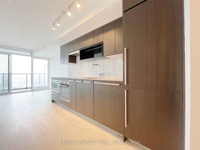 3203 - 70 Queens Wharf Rd