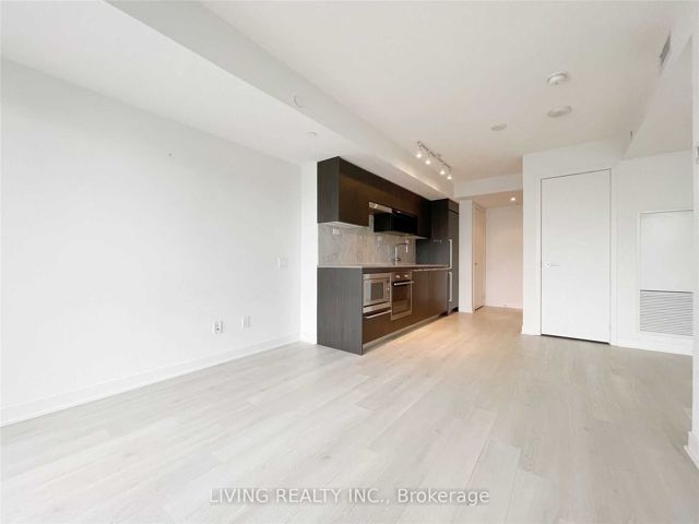 3203 - 70 Queens Wharf Rd