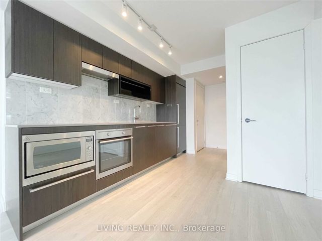 3203 - 70 Queens Wharf Rd