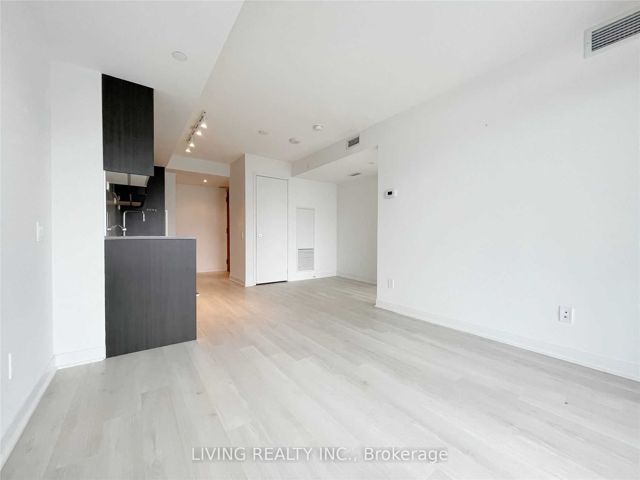 3203 - 70 Queens Wharf Rd
