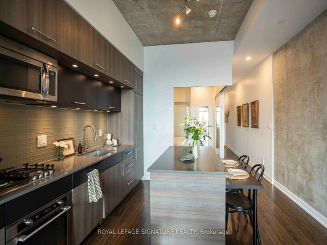 408 - 205 Manning Ave