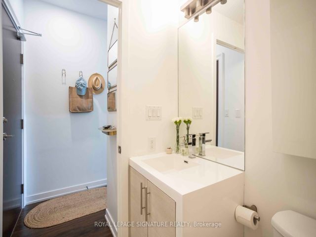 408 - 205 Manning Ave