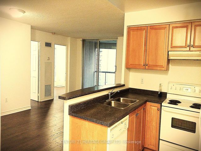 1103 - 7 Lorraine Dr