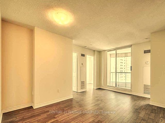 1103 - 7 Lorraine Dr