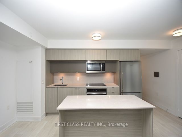 1703 - 575 Bloor St E