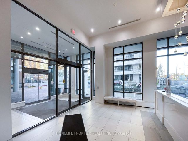 1907 - 68 Canterbury Pl