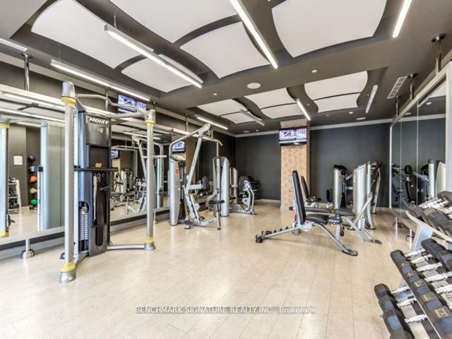 602 - 18 Graydon Hall Dr