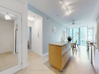 1001 - 21 Nelson St