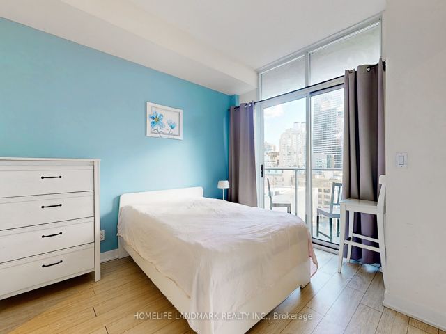 1001 - 21 Nelson St