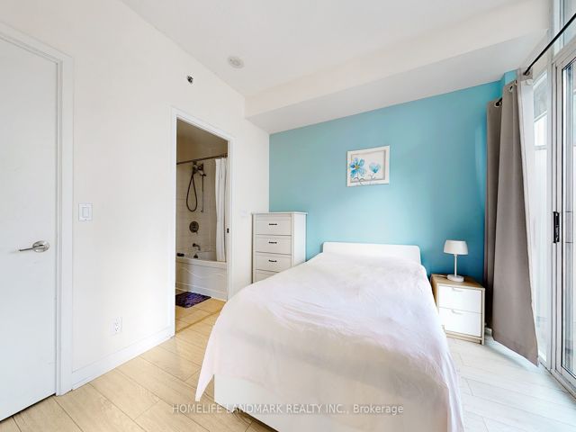 1001 - 21 Nelson St