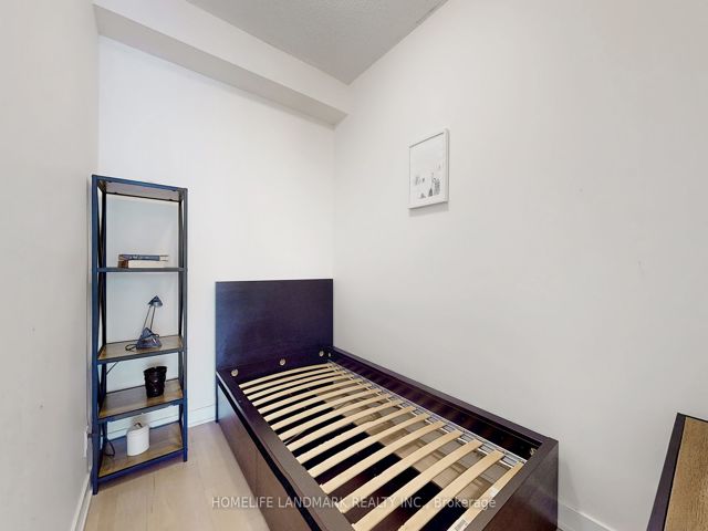 1001 - 21 Nelson St