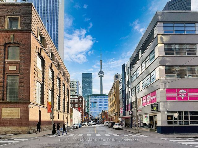 1001 - 21 Nelson St