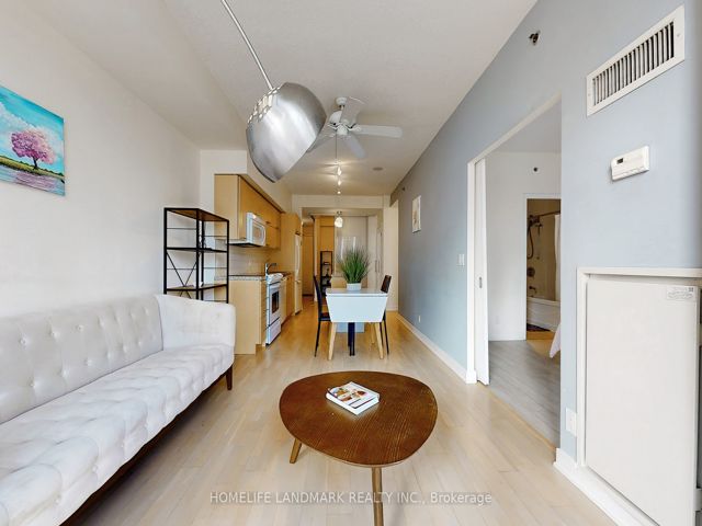 1001 - 21 Nelson St
