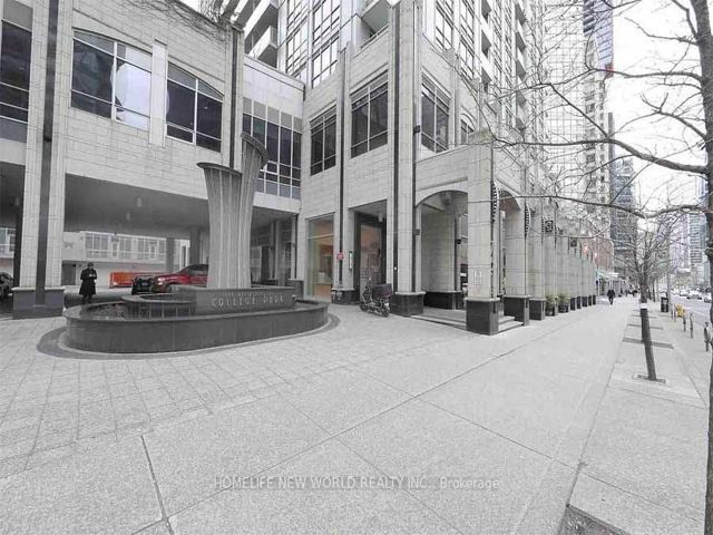 3813 - 761 Bay St