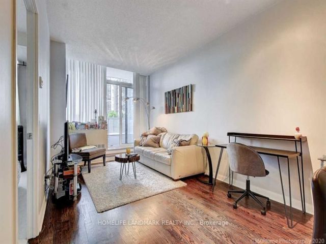 303 - 4968 Yonge St