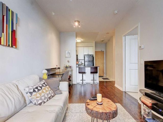 303 - 4968 Yonge St