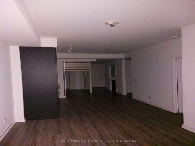 710 - 20 Edward St