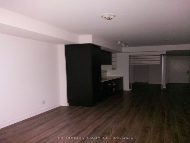 710 - 20 Edward St