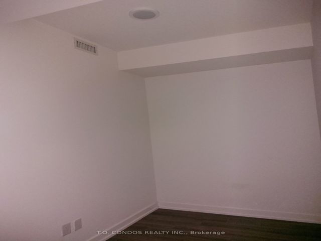 710 - 20 Edward St
