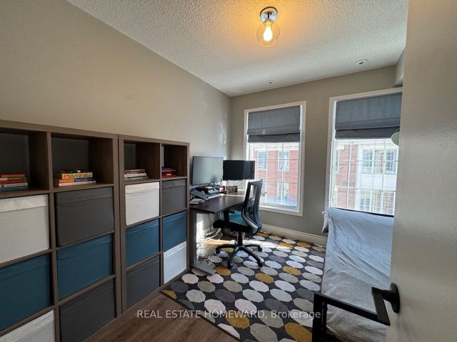350 - 3 Everson Dr