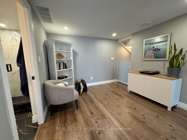 350 - 3 Everson Dr