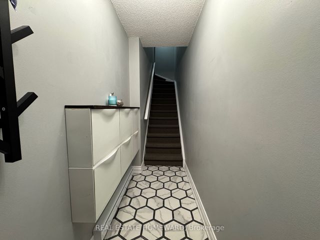 350 - 3 Everson Dr