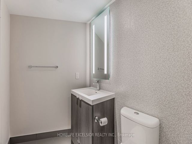 803 - 575 Bloor St E